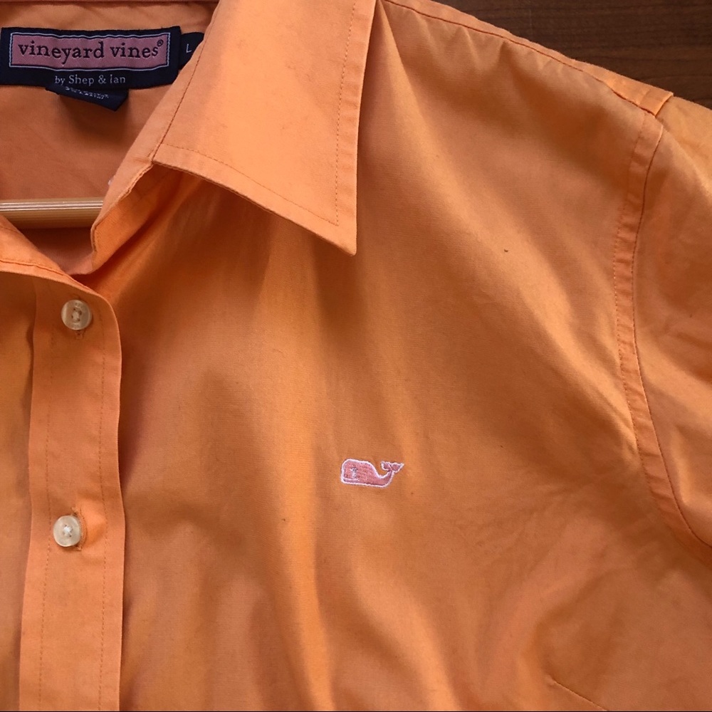 Vineyard Vines classic button shirt